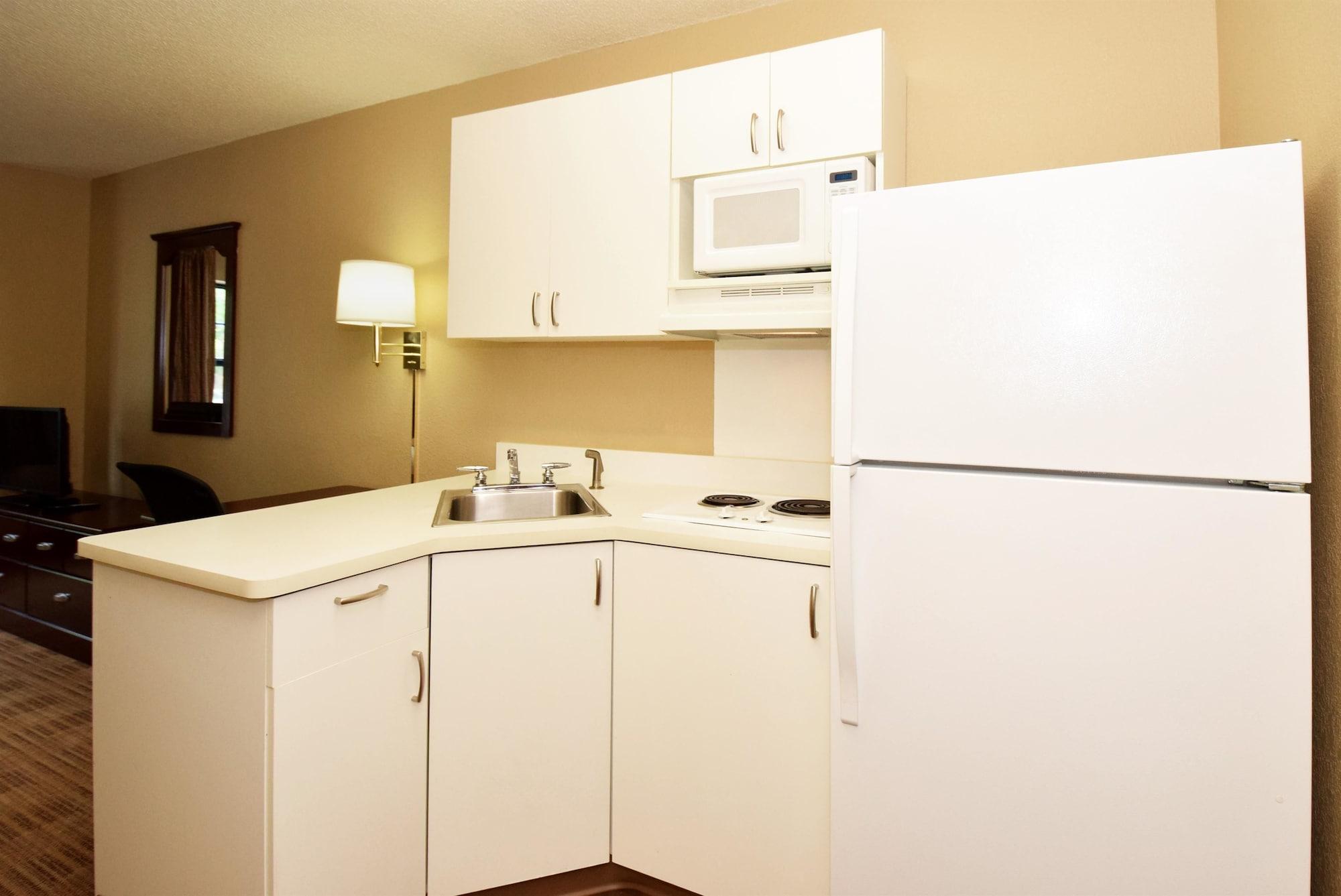 Extended Stay America Suites - Meadowlands - Рутерфорд Экстерьер фото